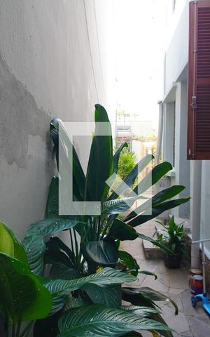 Casa à venda com 340m², 4 quartos e 2 vagasPátio _fundos 
