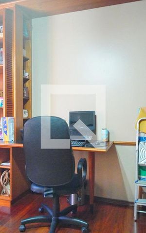 Casa à venda com 340m², 4 quartos e 2 vagasQuarto  2