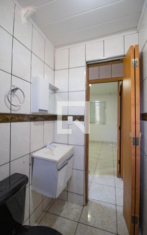 Apartamento para alugar com 55m², 2 quartos e 2 vagas Apartamento para alugar com 55m², 2 quartos e 2 vagasBanheiro