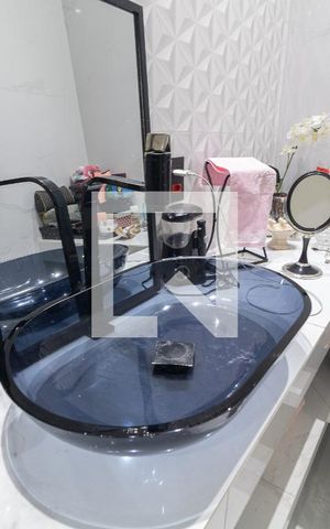 Casa à venda com 120m², 3 quartos e 1 vagaBanheiro da Suíte 1