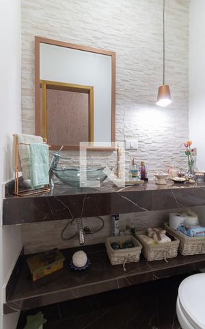 Casa à venda com 120m², 3 quartos e 1 vagaLavabo