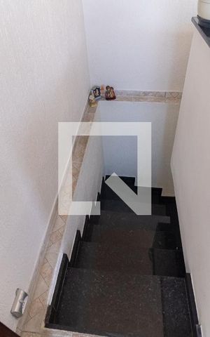 Casa à venda com 120m², 3 quartos e 1 vagaEscada