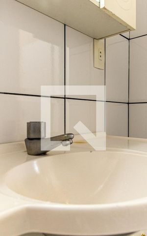 Apartamento para alugar com 90m², 2 quartos e sem vagaBanheiro - Torneira