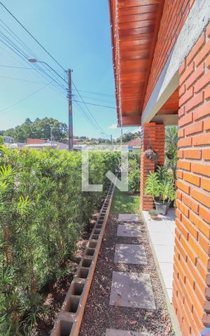 Casa à venda com 214m², 4 quartos e 2 vagas