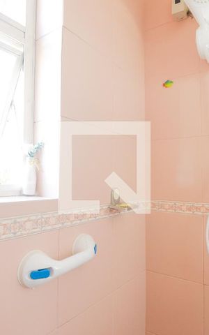 Apartamento à venda com 193m², 4 quartos e sem vagaBanheiro