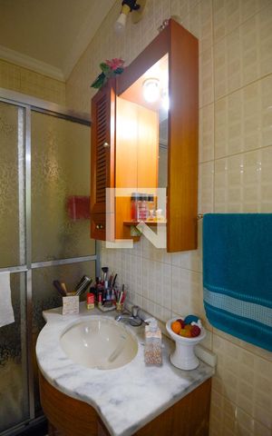 Apartamento à venda com 193m², 4 quartos e sem vagaBanheiro