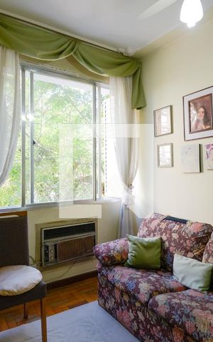 Apartamento à venda com 193m², 4 quartos e sem vagaSala
