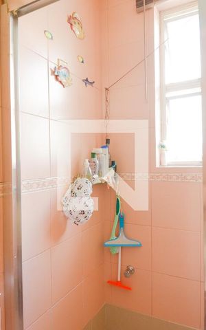 Apartamento à venda com 193m², 4 quartos e sem vagaBanheiro