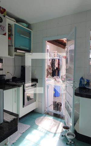 Casa de condomínio à venda com 101m², 3 quartos e 2 vagasCozinha