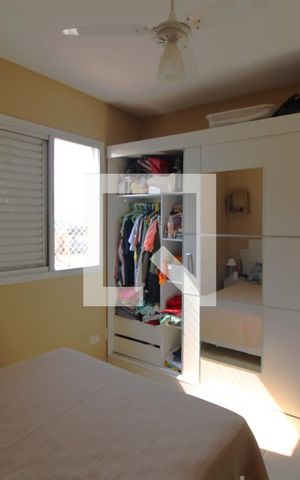 Casa de condomínio à venda com 101m², 3 quartos e 2 vagasSuíte