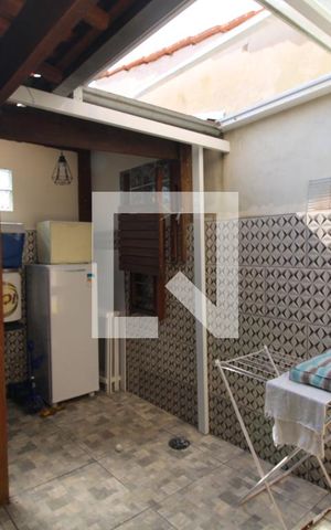 Casa de condomínio à venda com 101m², 3 quartos e 2 vagasFundos da casa