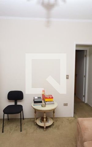 Casa à venda com 200m², 4 quartos e 2 vagas Casa à venda com 200m², 4 quartos e 2 vagasQuarto 1