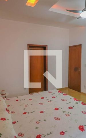 Casa à venda com 300m², 4 quartos e 3 vagas