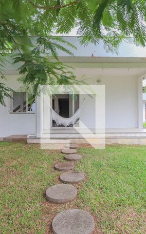 Casa à venda com 300m², 4 quartos e 3 vagas