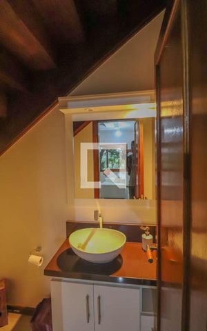 Casa à venda com 300m², 4 quartos e 3 vagas