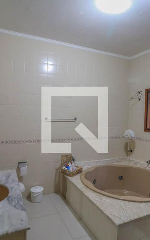 Casa à venda com 300m², 4 quartos e 3 vagas