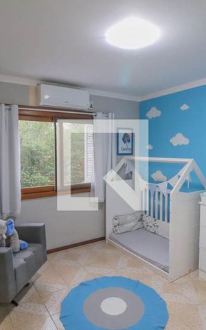 Casa à venda com 300m², 4 quartos e 3 vagas