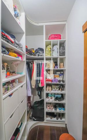 Casa à venda com 300m², 4 quartos e 3 vagas