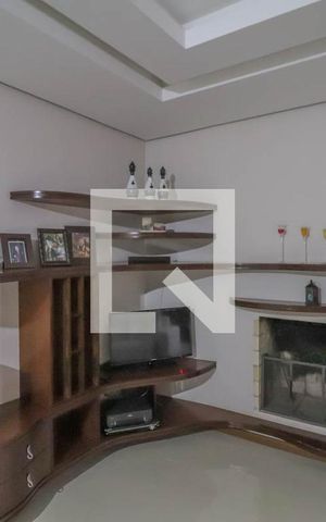 Casa à venda com 300m², 4 quartos e 3 vagas