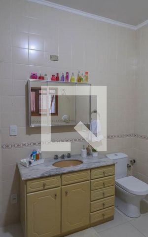 Casa à venda com 300m², 4 quartos e 3 vagas