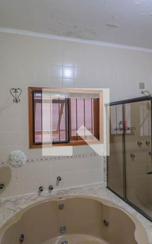 Casa à venda com 300m², 4 quartos e 3 vagas