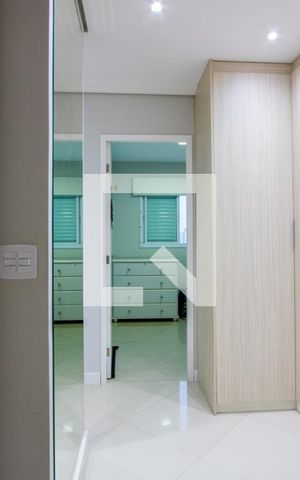 Apartamento à venda com 90m², 2 quartos e 1 vagaCloset