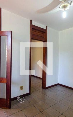 Casa de condomínio à venda com 675m², 7 quartos e 6 vagas Casa de condomínio à venda com 675m², 7 quartos e 6 vagassuite