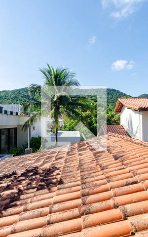 Casa de condomínio à venda com 675m², 7 quartos e 6 vagas Casa de condomínio à venda com 675m², 7 quartos e 6 vagasSuite