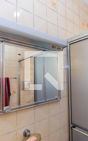 Casa à venda com 95m², 2 quartos e sem vaga Casa à venda com 95m², 2 quartos e sem vagaCasa 2 - Banheiro