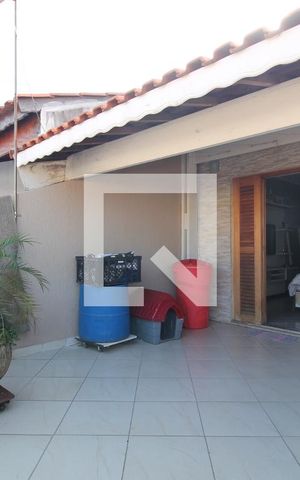 Casa à venda com 200m², 4 quartos e 2 vagasVaranda do Quarto Suíte 1