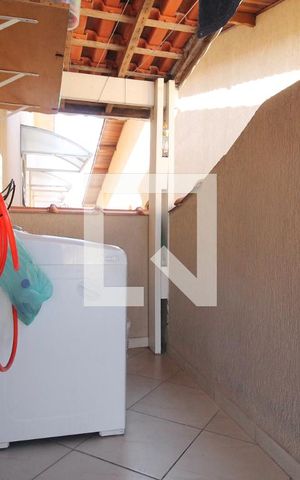 Casa à venda com 200m², 4 quartos e 2 vagasÁrea de Serviço