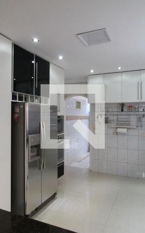 Casa à venda com 200m², 4 quartos e 2 vagasCozinha