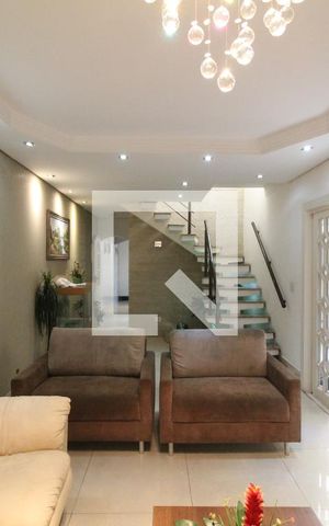 Casa à venda com 200m², 4 quartos e 2 vagasSala  