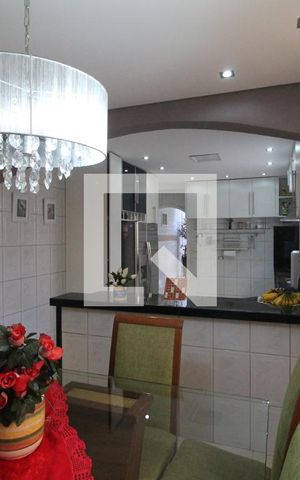 Casa à venda com 200m², 4 quartos e 2 vagasCozinha