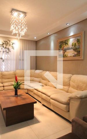 Casa à venda com 200m², 4 quartos e 2 vagasSala  
