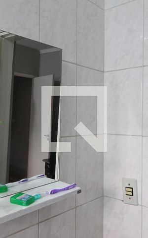 Casa à venda com 200m², 4 quartos e 2 vagasBanheiro da Suíte