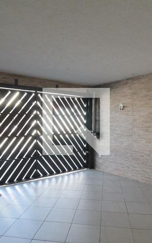 Casa à venda com 200m², 4 quartos e 2 vagasGaragem