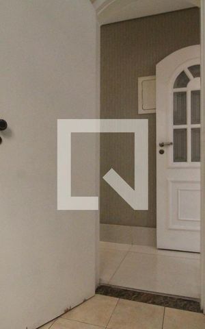 Casa à venda com 200m², 4 quartos e 2 vagasBanheiro 2
