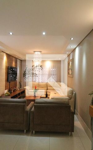 Casa à venda com 200m², 4 quartos e 2 vagasSala  