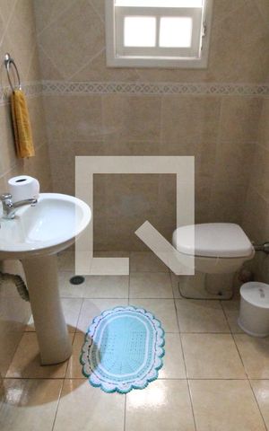 Casa à venda com 200m², 4 quartos e 2 vagasBanheiro 2