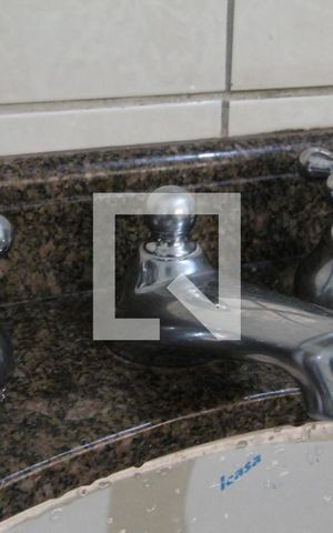 Casa à venda com 200m², 4 quartos e 2 vagasBanheiro da Suíte 1