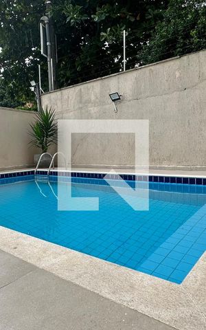 Apartamento para alugar com 152m², 4 quartos e 2 vagas Apartamento para alugar com 152m², 4 quartos e 2 vagasÁrea Comum - Piscina