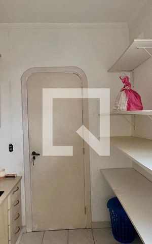 Apartamento para alugar com 152m², 4 quartos e 2 vagas Apartamento para alugar com 152m², 4 quartos e 2 vagasEscritório