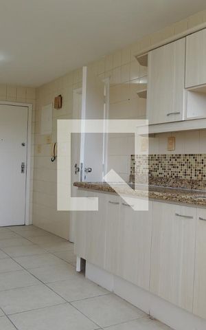 Apartamento à venda com 105m², 2 quartos e 1 vagaCozinha - Armários