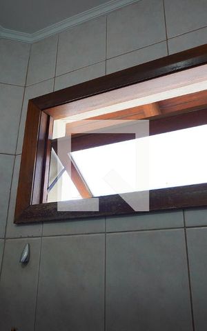 Casa à venda com 840m², 4 quartos e 8 vagasBanheiro Corredor