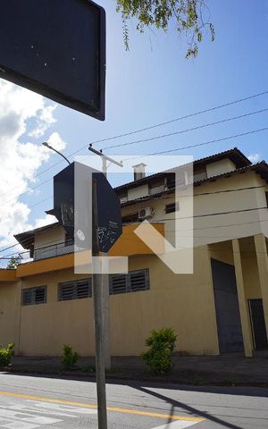 Casa à venda com 840m², 4 quartos e 8 vagasFachada