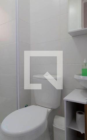 Apartamento à venda com 41m², 2 quartos e sem vaga Apartamento à venda com 41m², 2 quartos e sem vagaBanheiro