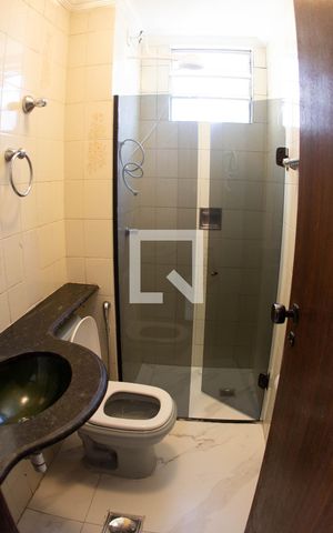 Apartamento à venda com 68m², 2 quartos e 1 vagaBANHEIRO