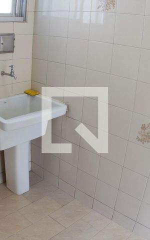 Apartamento à venda com 68m², 2 quartos e 1 vagaÁREA DE SERVIÇO