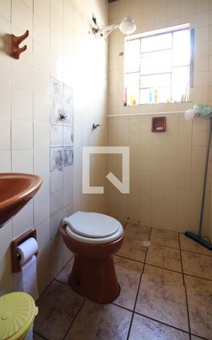 Casa à venda com 183m², 3 quartos e sem vagaBanheiro Social